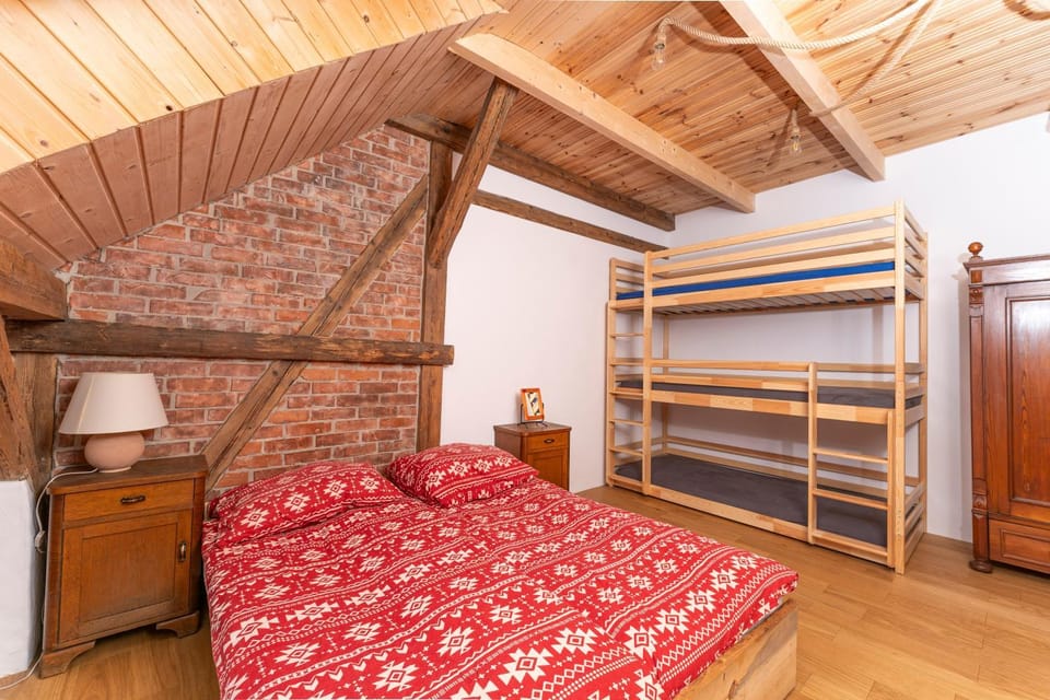 Bed, Photo of the whole room, bunk bed, wardrobe