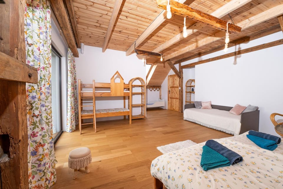 Bed, Photo of the whole room, Bedroom, bunk bed