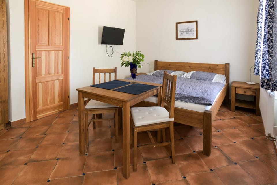 Seating area, Bedroom