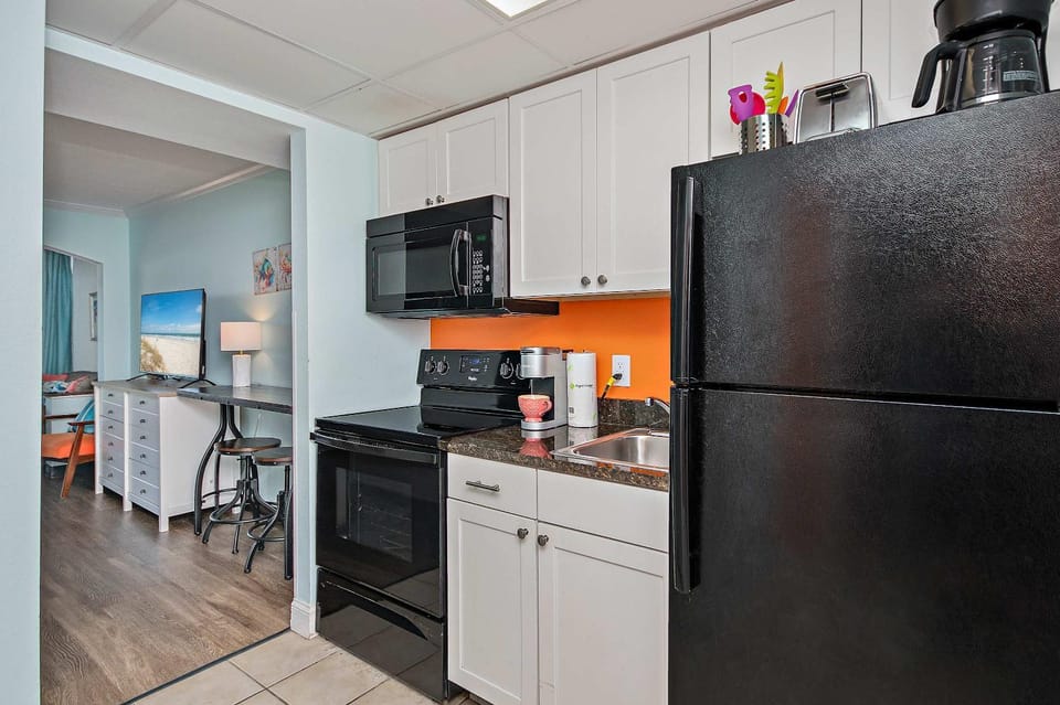 *FANTASTIC SUNSETS AWAIT* Queen Beds *Great Pools, Hot Tubs+++*M27 House in Myrtle Beach