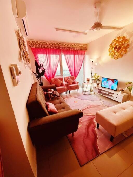 Sentrovue B Pink House Apartment in Selangor, Malaysia