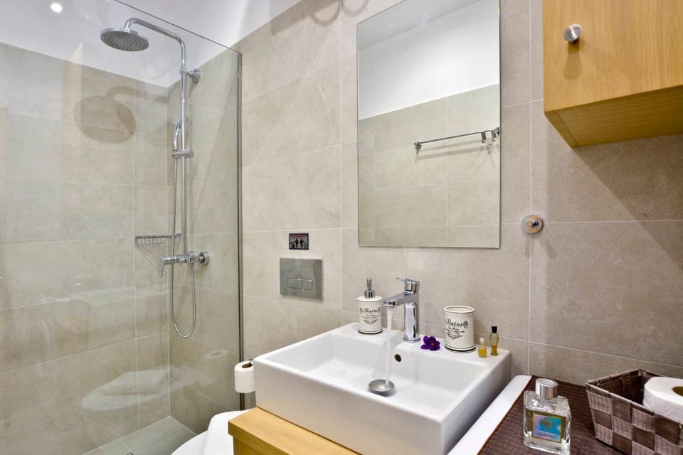 Shower, Bathroom