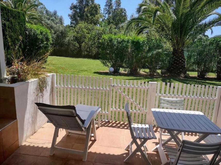 Puerto Banus Apartment near beachfront, big sunny terrace, pool, tennis court, parking & movies projector Apartment in Marbella