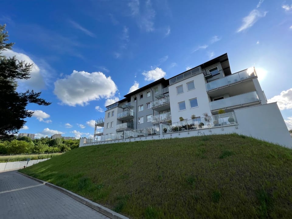 Property building, Neighbourhood