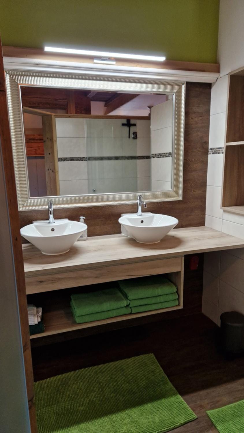 Shower, Bathroom