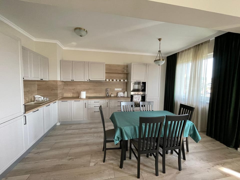 Fortuna Panorama Apartman Apartment in Romania