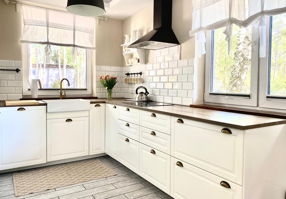 Communal kitchen, dishwasher, stove, kitchen