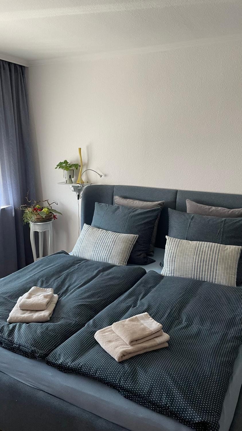 Bed, Bedroom