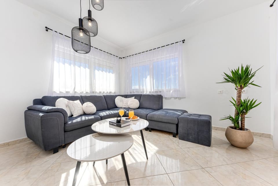 Villa Laura Apartment in Makarska