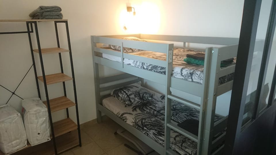 bunk bed