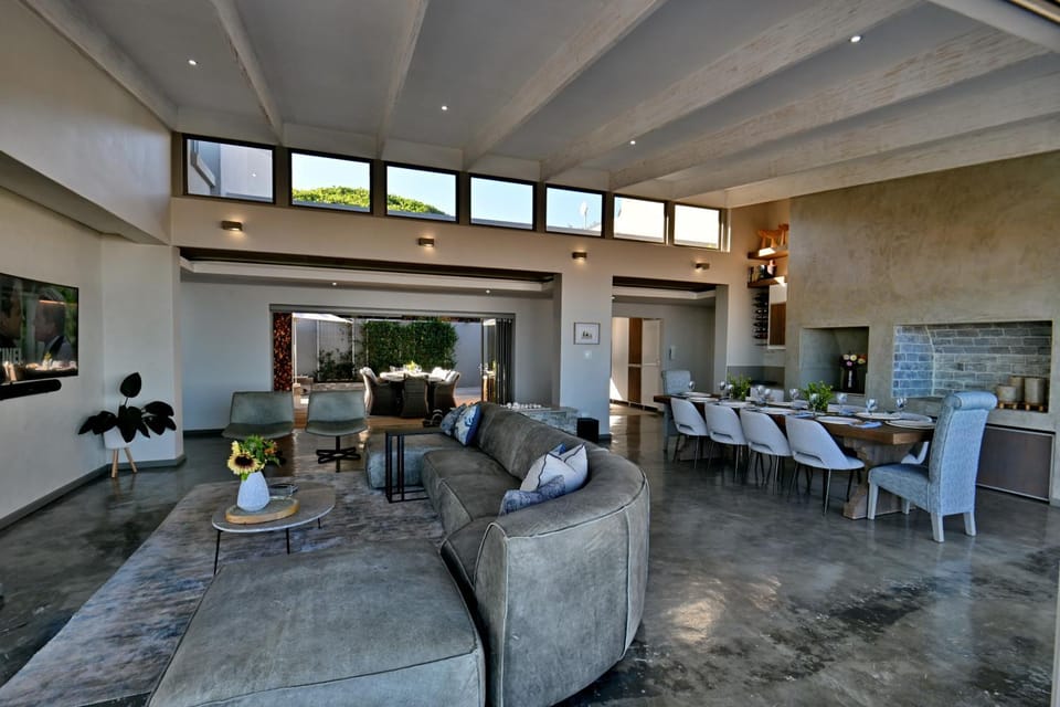 At Last Glentana Beach Manor House in Western Cape