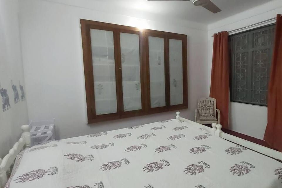 Sylvie Cottage- Near White Town and Beach Apartment in Puducherry