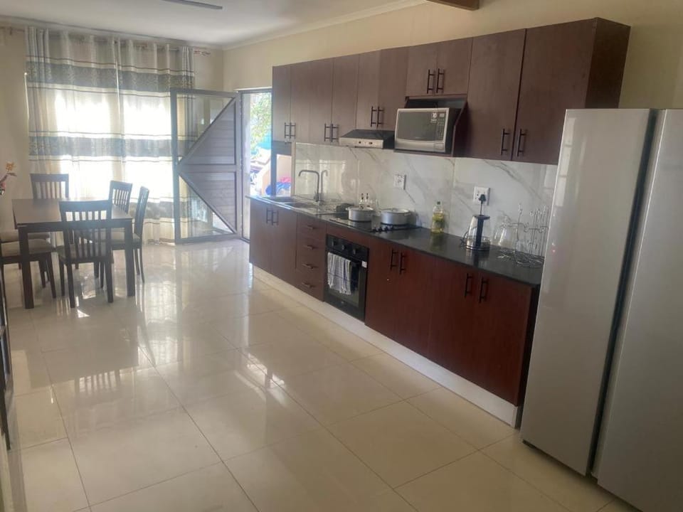 SABATH LODGE TWO Bed and Breakfast in Cape Town