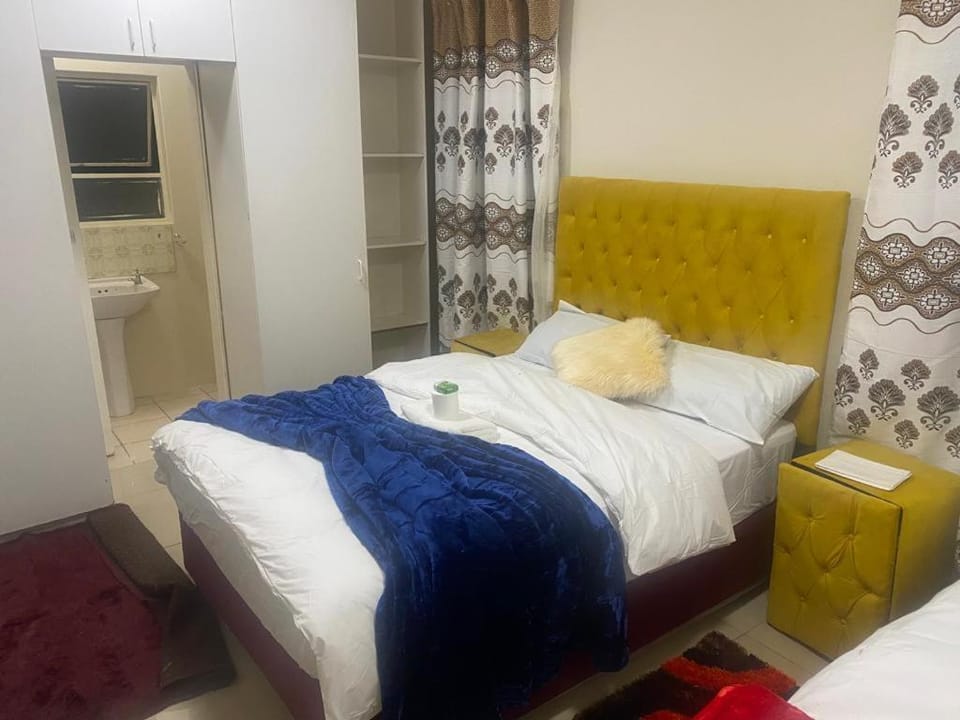 SABATH LODGE TWO Bed and Breakfast in Cape Town