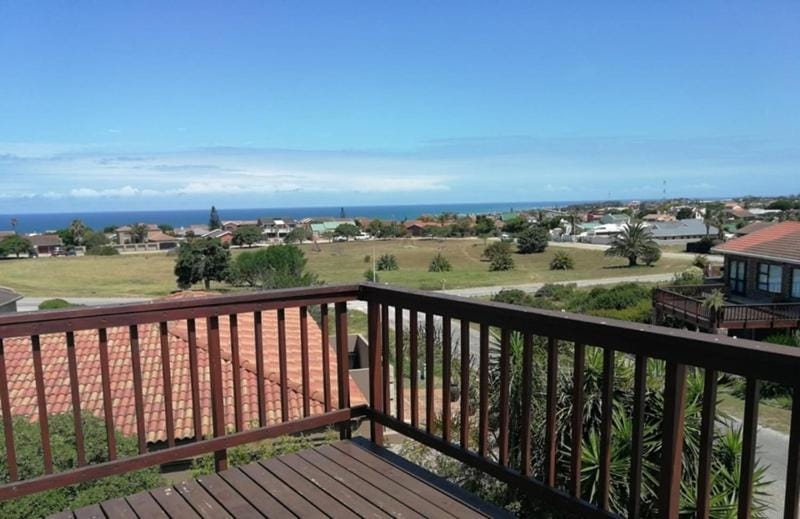 Surf Cabana, a charming 3 bedroom holiday home House in Eastern Cape