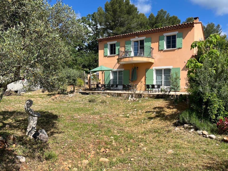 Le Mas des Oliviers appartement 2 pieces tous conforts Bed and Breakfast in Lorgues