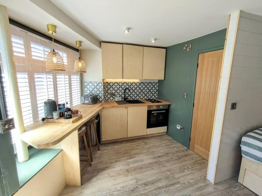 One of a Kind Luxury Studio Stay in Penzance Apartment in Penzance