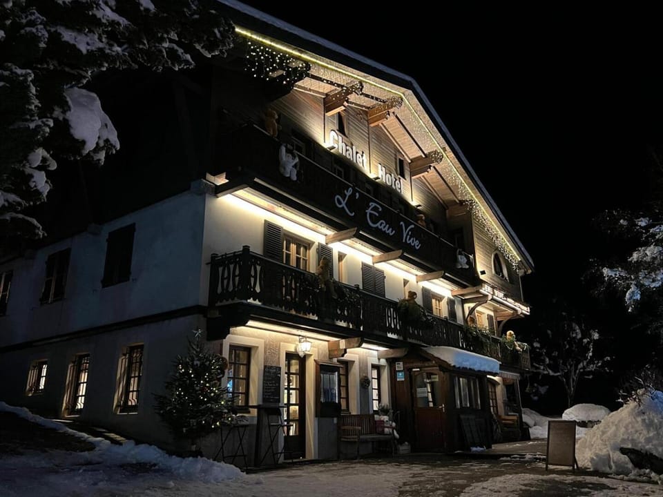 Chalet Appart'Hôtel l'Eau Vive Apartment hotel in Haute-Savoie