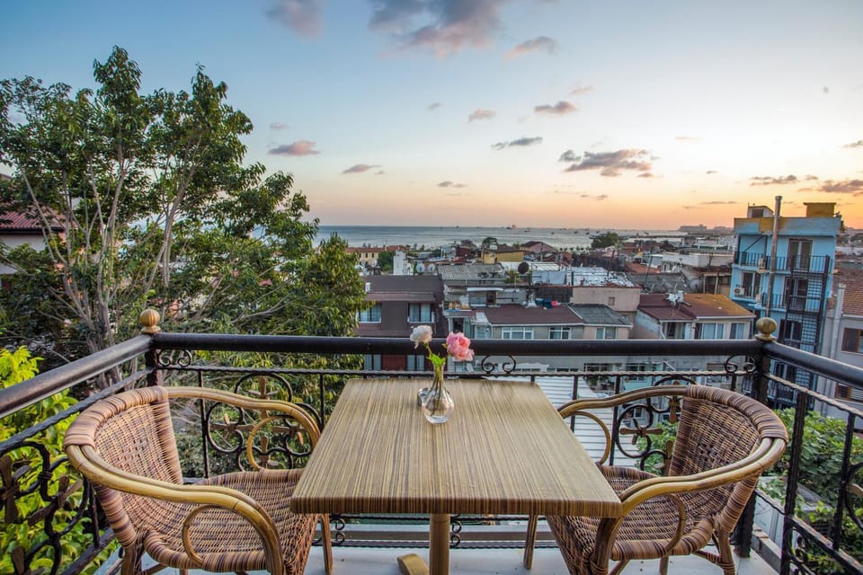Balcony/Terrace, Other, Decorative detail, Sea view