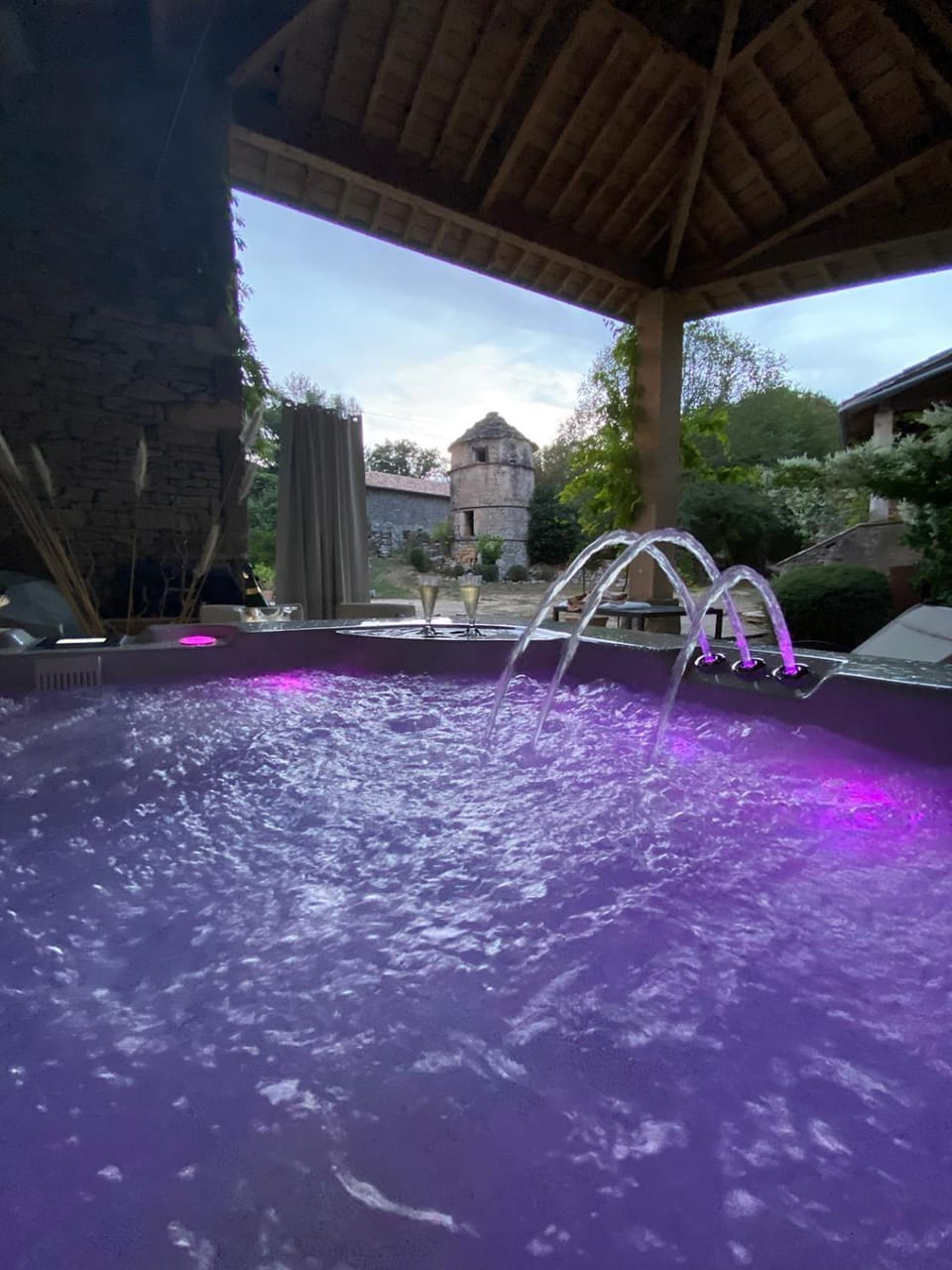 Hot Tub, Spa and wellness centre/facilities