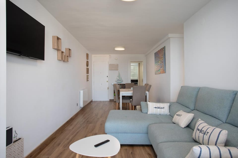 TV and multimedia, Seating area, Dining area