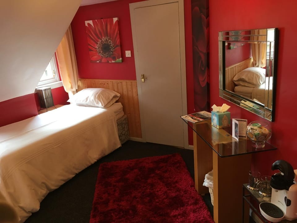 The Folly Hotel Bed and Breakfast in North Berwick