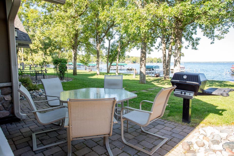 Patio, BBQ facilities