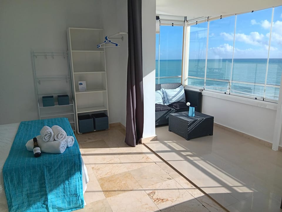 Bed, Balcony/Terrace, Bedroom, Sea view