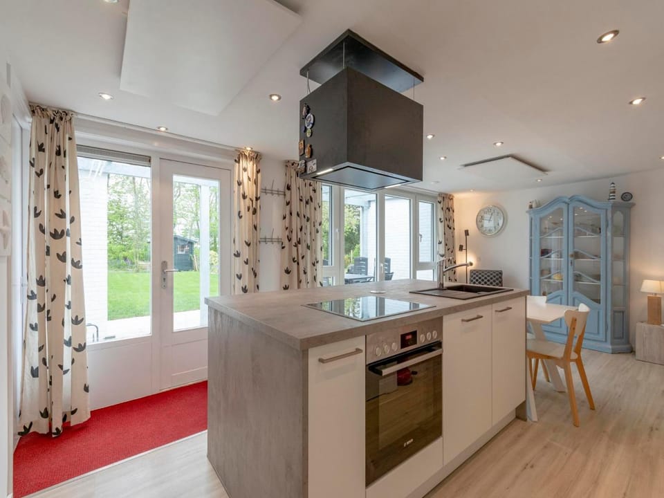 Kitchen or kitchenette, Other