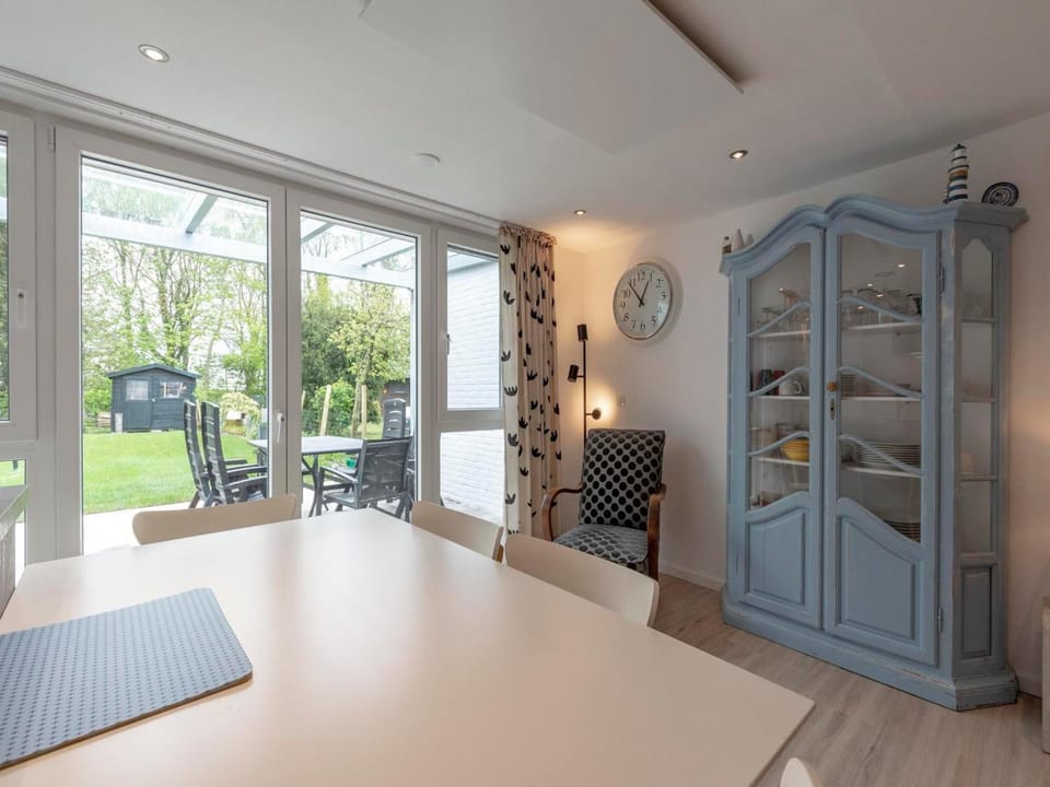 Other, Dining area