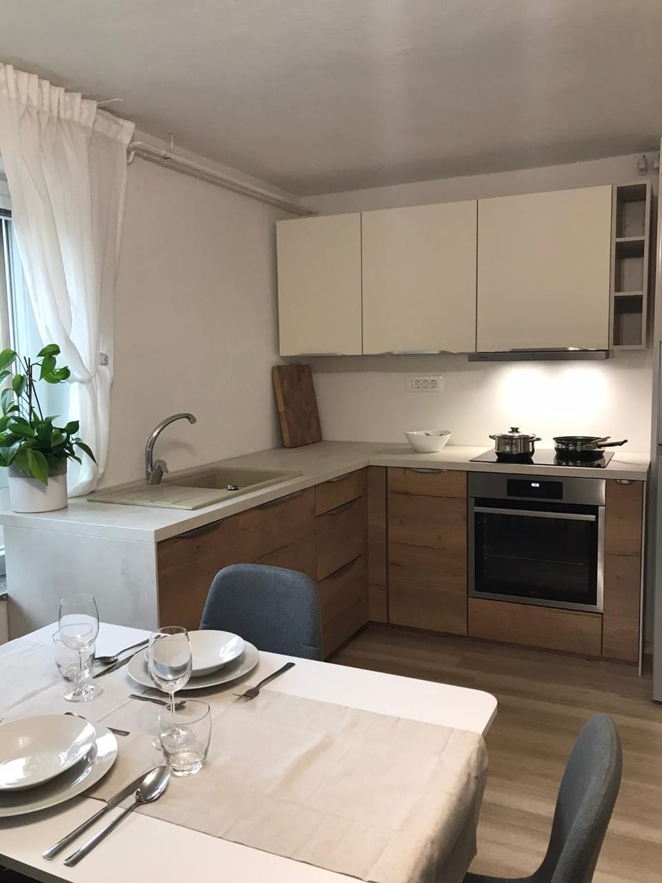 Kitchen or kitchenette