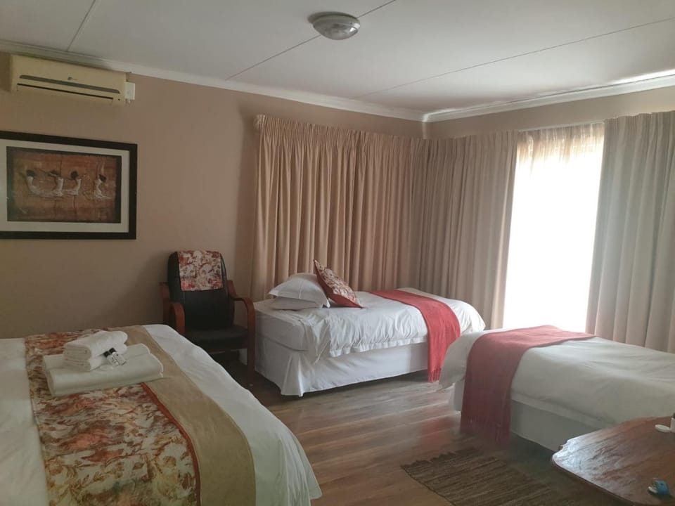 Tsessebe Guesthouse Bed and Breakfast in South Africa