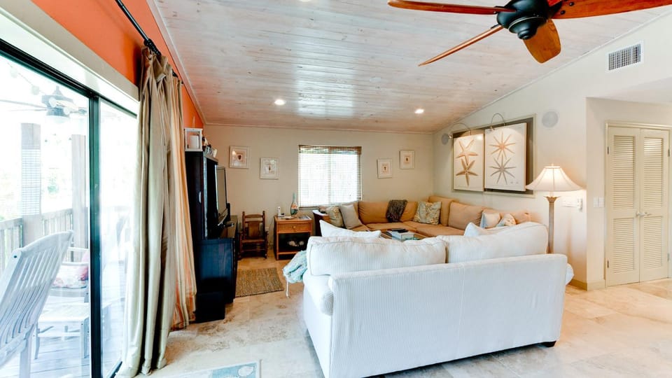 Bon Ami: North End AMI, Pool Home, Short Walk to Bean Point by Anna Maria Life Vacation Rentals House in Anna Maria Island