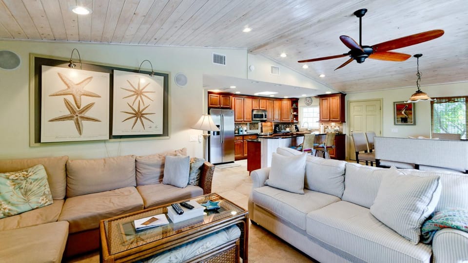 Bon Ami: North End AMI, Pool Home, Short Walk to Bean Point by Anna Maria Life Vacation Rentals House in Anna Maria Island