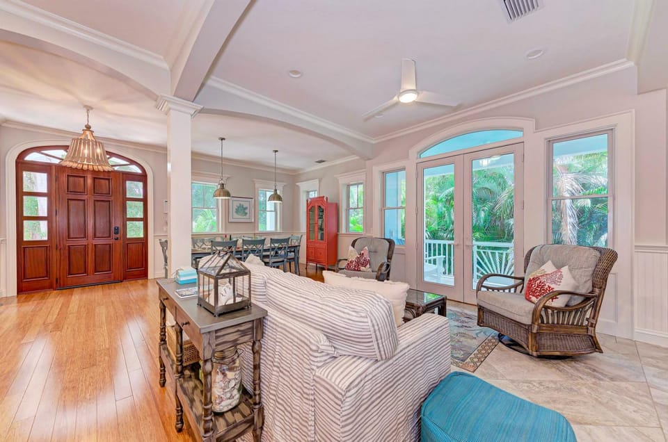 Banyan Beach - 104 Beach Ave House in Holmes Beach