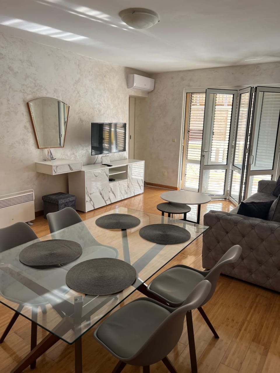 Communal lounge/ TV room, Living room, Photo of the whole room