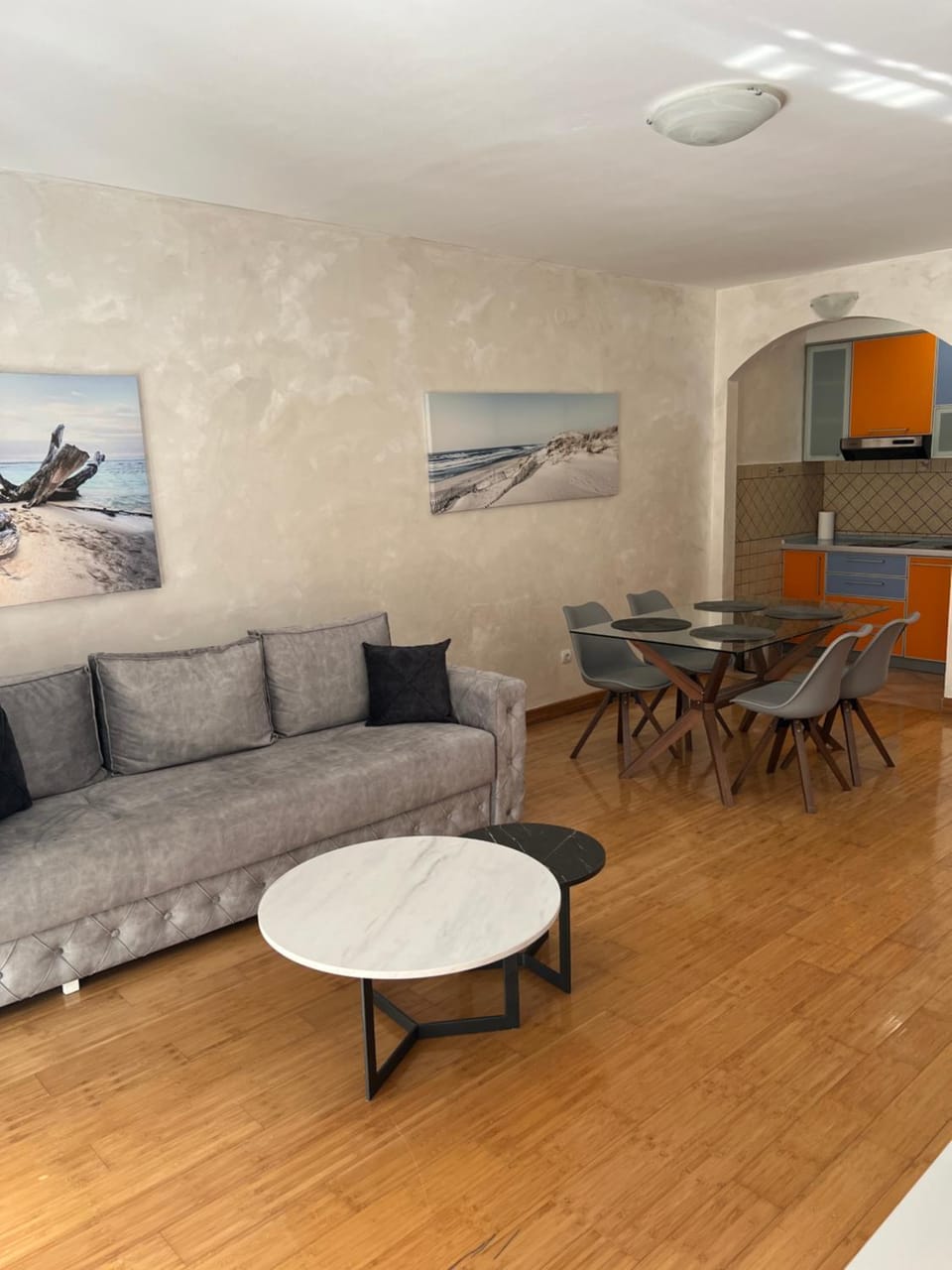 Living room, Dining area