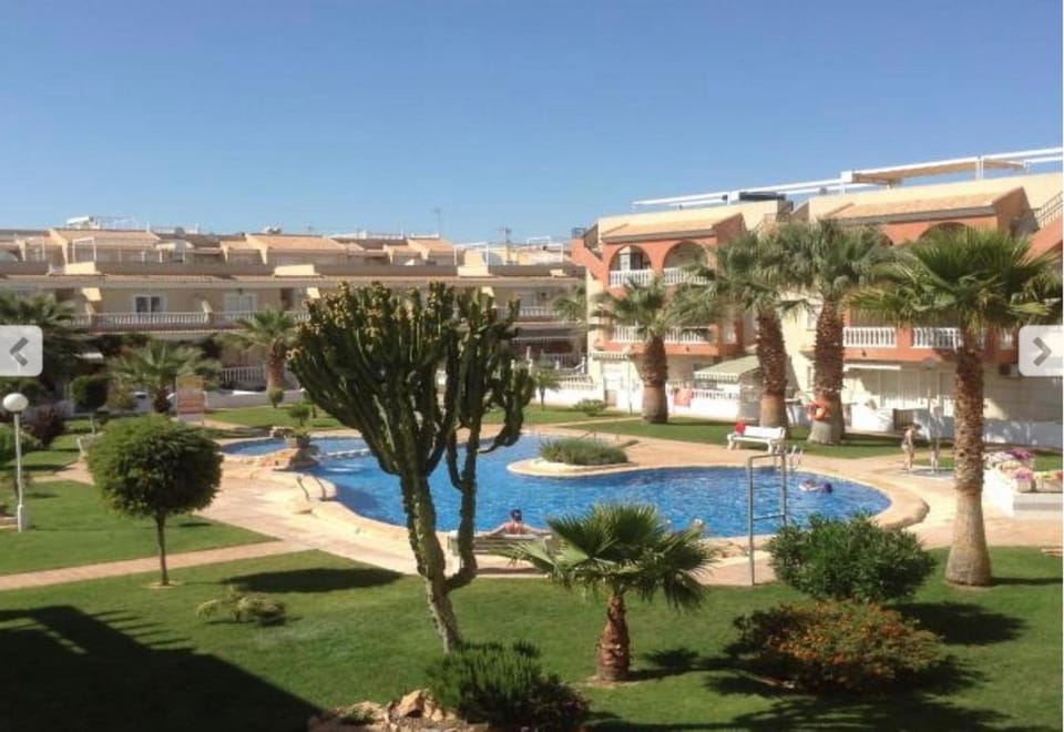 Fresh apartment, 2 bedroom, 2 bathroom, 2 lovely poolareas Apartment in Los Alcázares