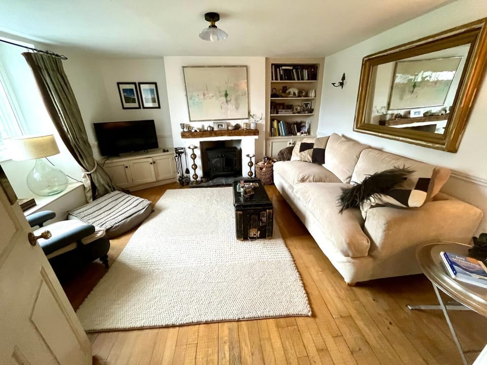 Quintessential Cottage near Bath, Grade 2 Listed. House in Mendip District