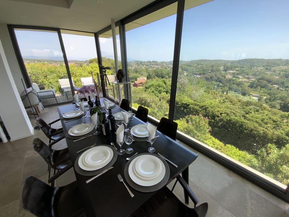 Day, Natural landscape, View (from property/room), Banquet/Function facilities, Dining area, Garden view, Mountain view