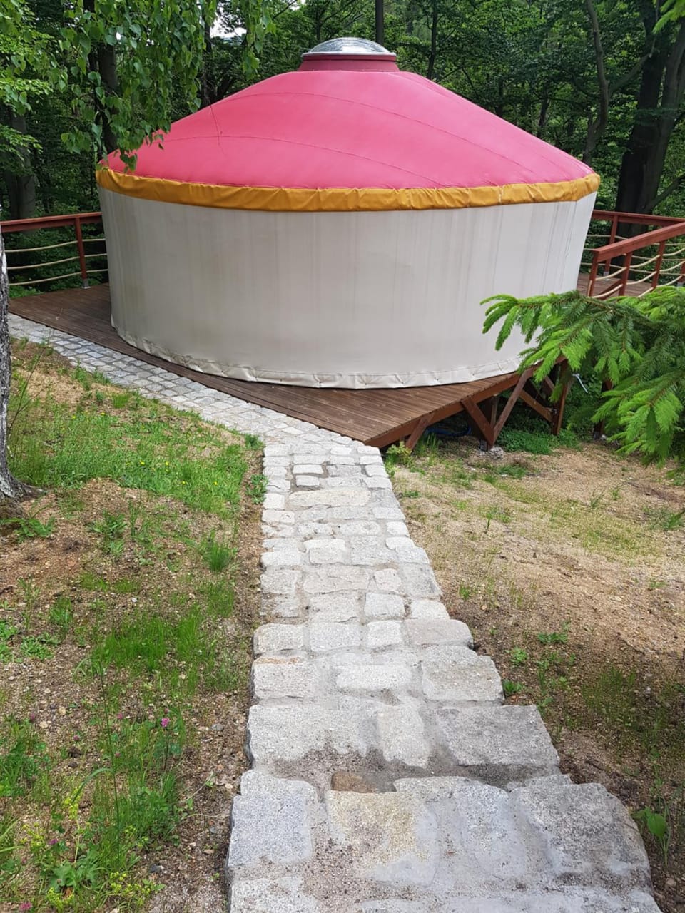 Skały Spały - Jurta całoroczna Luxury tent in Lower Silesian Voivodeship