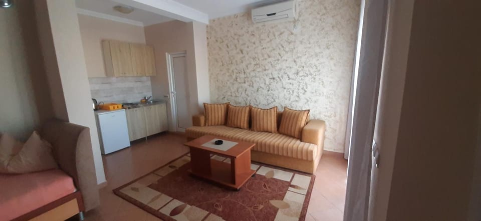 Apartmants Elisa Bed and Breakfast in Ulcinj