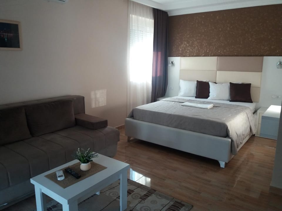 Apartmants Elisa Bed and Breakfast in Ulcinj
