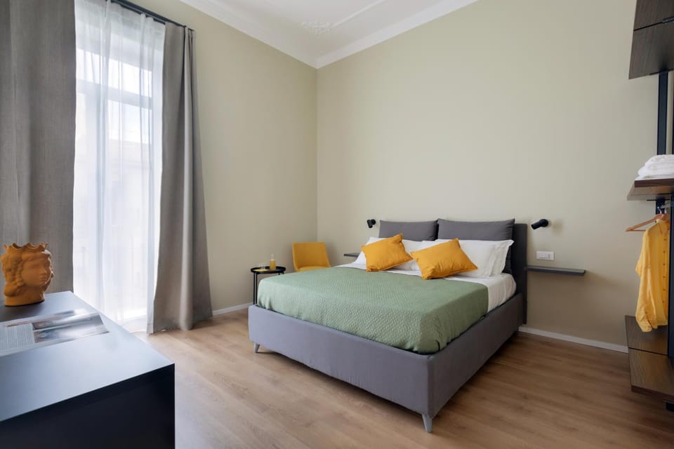 Bed, Photo of the whole room, Bedroom