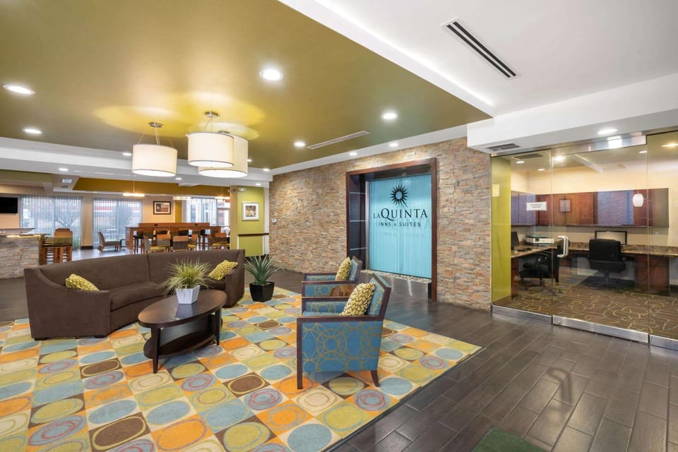 Lobby or reception, On site
