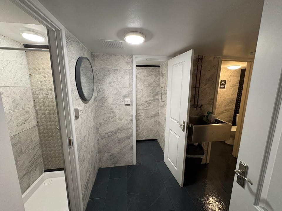 Cwmcarn Hotel & Bunkhouse Capsule hotel in Wales