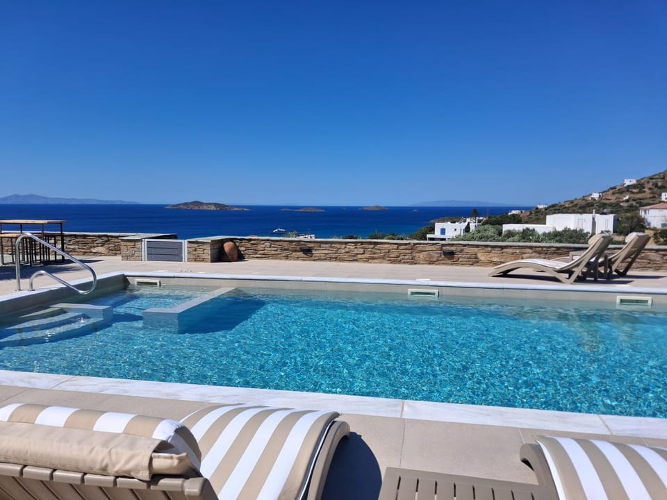 Sea view, Swimming pool
