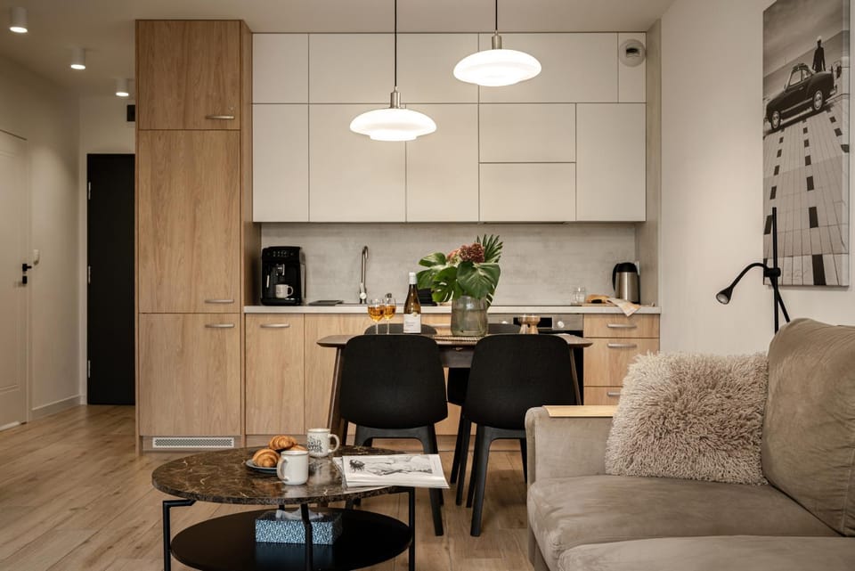 Kitchen or kitchenette, Living room, Dining area, oven, kitchen