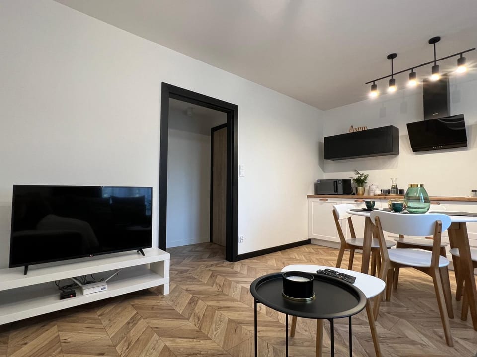 Communal lounge/ TV room, Balcony/Terrace, Kitchen or kitchenette, Living room, Dining area, Communal kitchen, Breakfast, minibar, stove