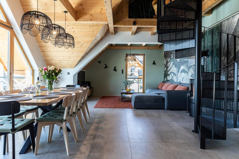Living room, Seating area, Dining area